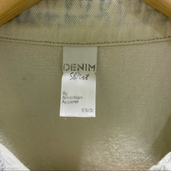 American Apparel 100% Cotton Light Denim Sleeveless Cropped Button-Down Tank Top - Picture 4 of 8